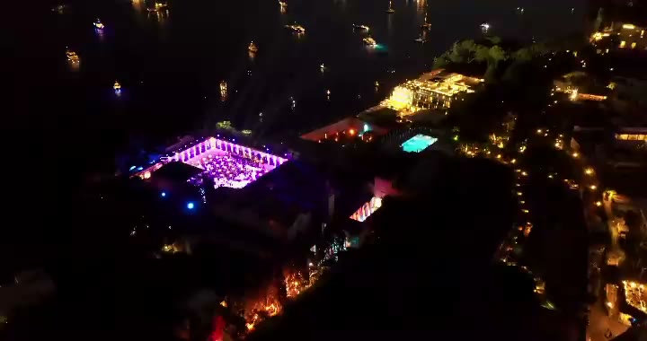 Droneshow Franchise Freedom op Capri — foto 1