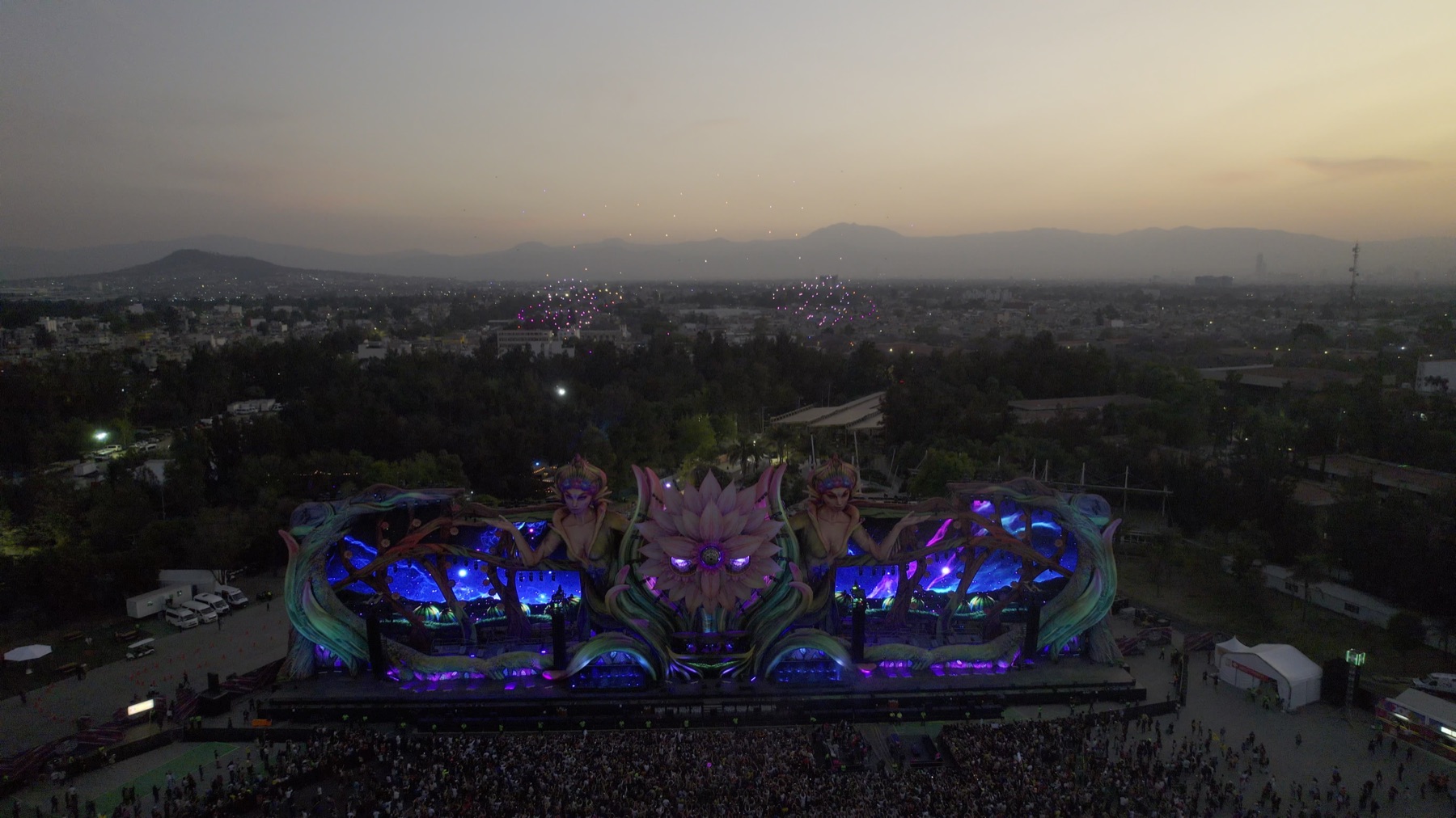 EDC Mexico drone show — photo 1