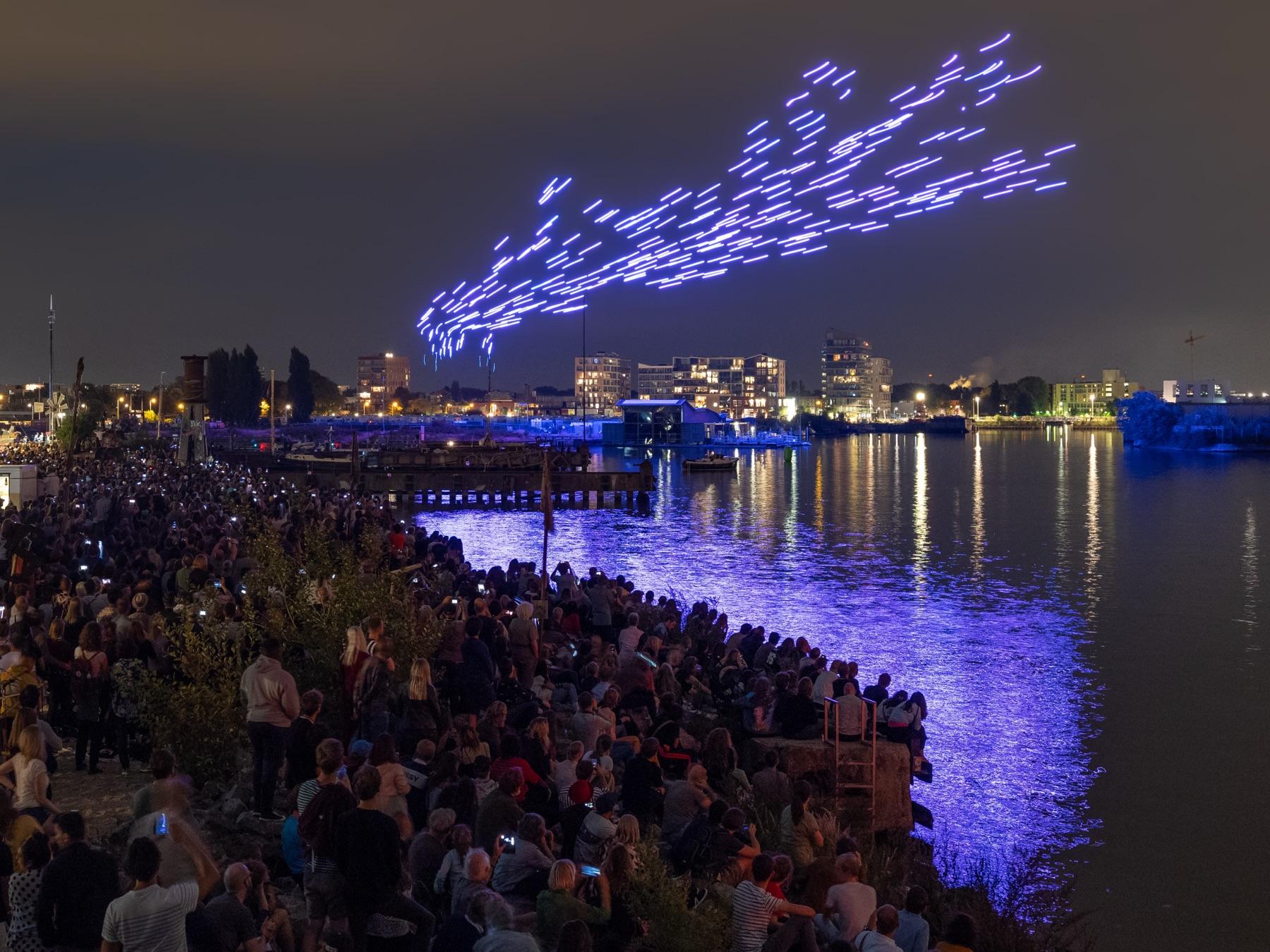 Franchise Freedom above the IJ, Amsterdam drone show — photo 2