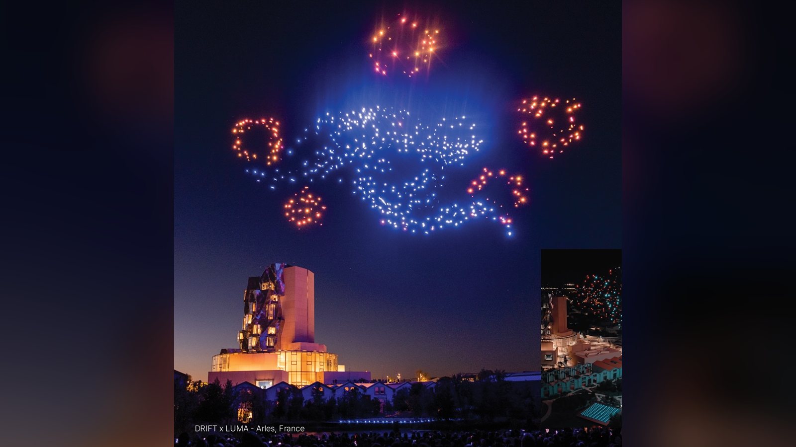 LUMA Arlesの星月夜のドローンショー