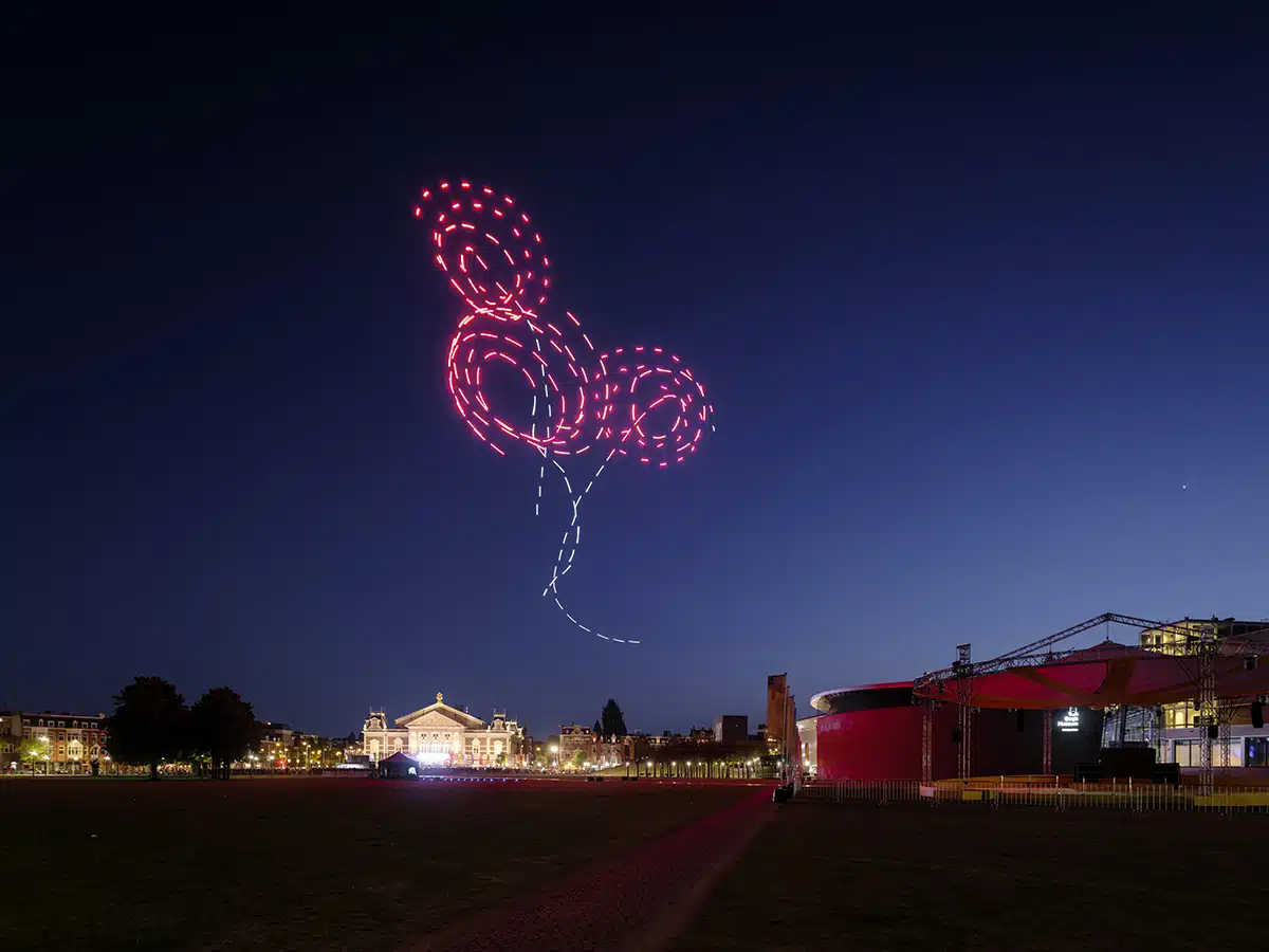 Espectáculo de drones 50 años del Museo Van Gogh: foto 1