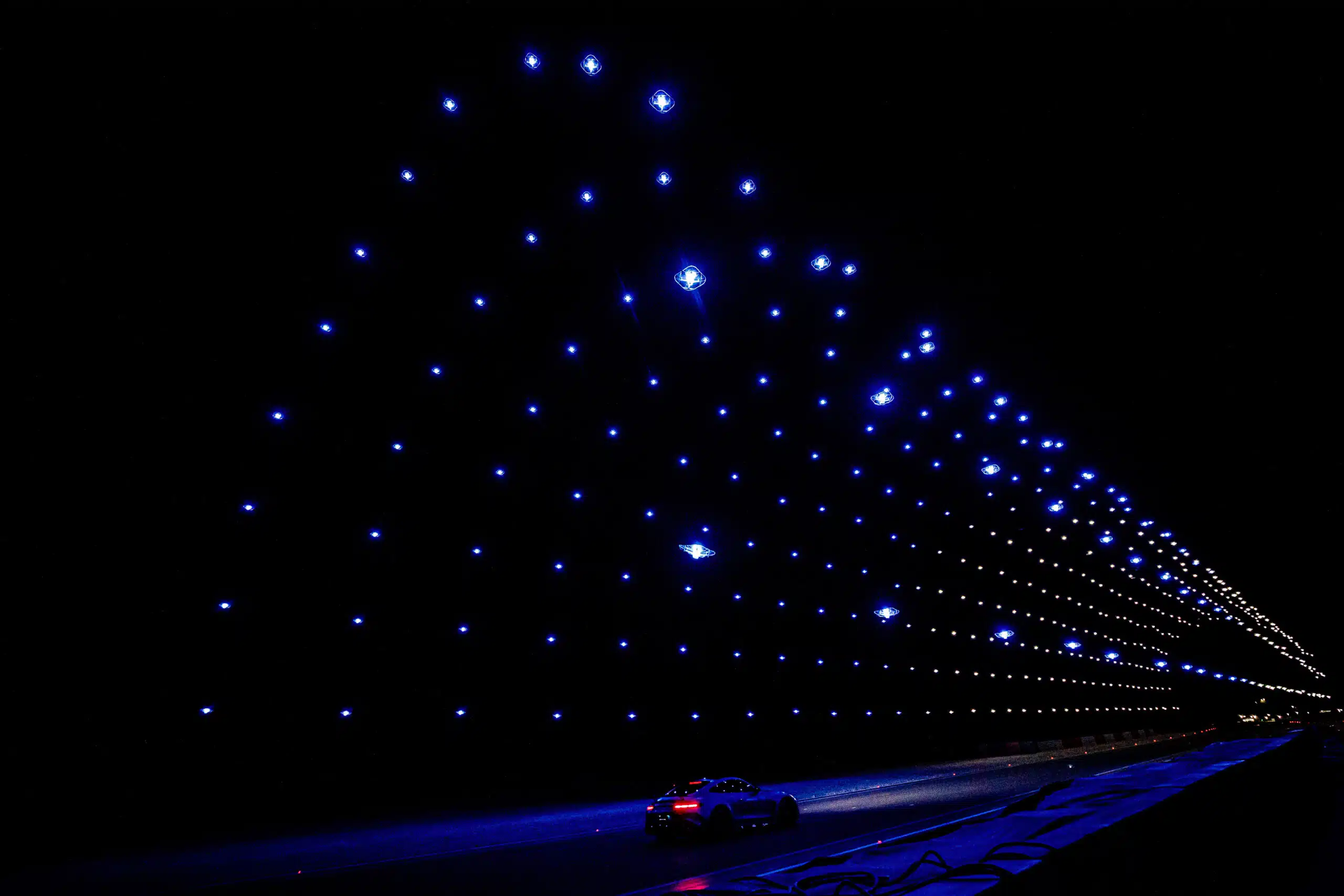 Spectacle de drones Mercedes-AMG & IWC Speed City, Las Vegas — photo 2