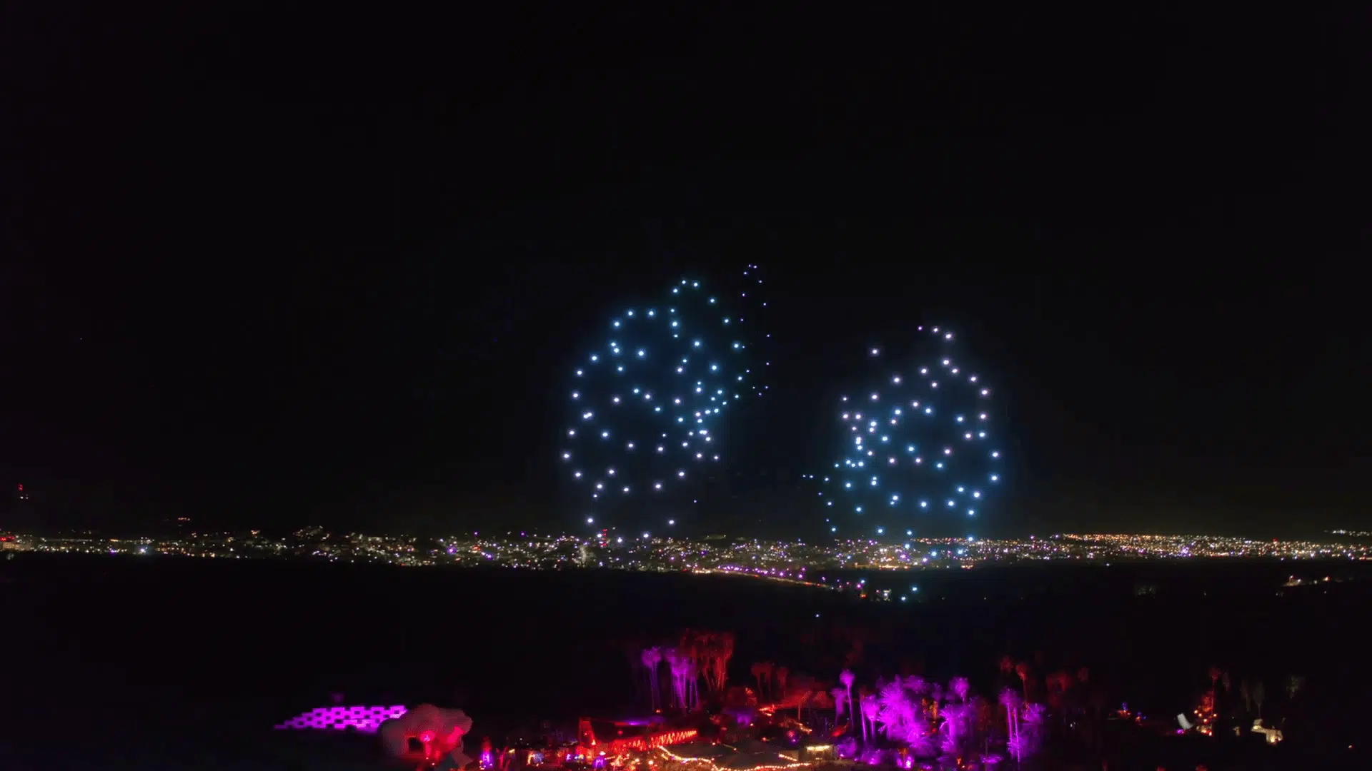 Spectacle de drones Live through this — photo 1