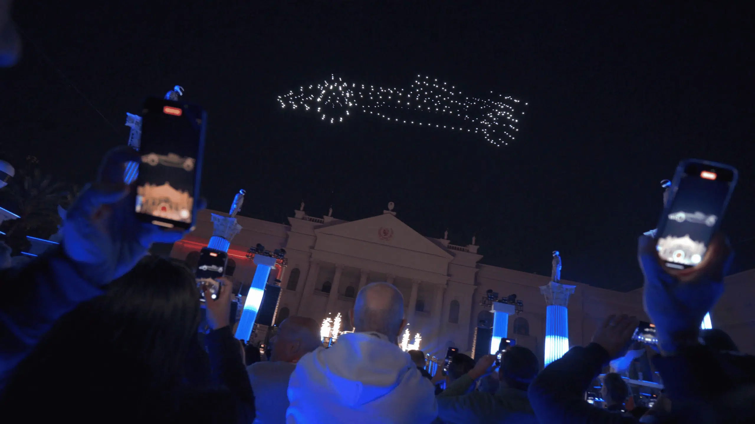 Espectáculo de drones Fiesta de lanzamiento de Formula 1 en Las Vegas: foto 5